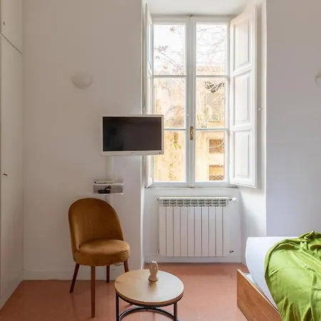 Iflat Clementina Of The Hill Apartman